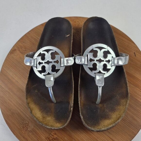 Tory Burch Miller Cloud Leather Metalic Silver Logo Sandals Sz 8 M - Picture 1 of 10